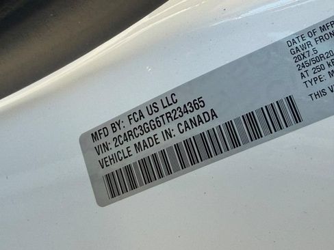 New 2026 Chrysler Pacifica Limited w/ S Appearance Package AWD/4WD image 24
