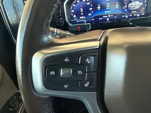 Used 2023 Chevrolet Silverado 1500 LT w/ Z71 Off-Road Package AWD/4WD image 18