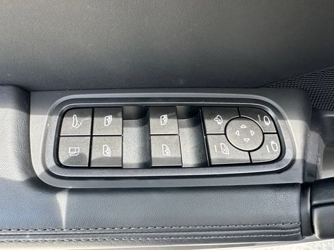 Certified 2026 Porsche Cayenne S AWD/4WD image 19