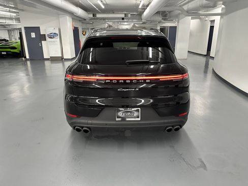 Used 2026 Porsche Cayenne S AWD/4WD image 6