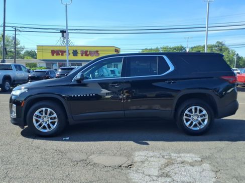 Used 2023 Chevrolet Traverse LS AWD/4WD image 7