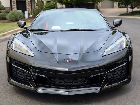 Used 2023 Chevrolet Corvette Z06 RWD image 13