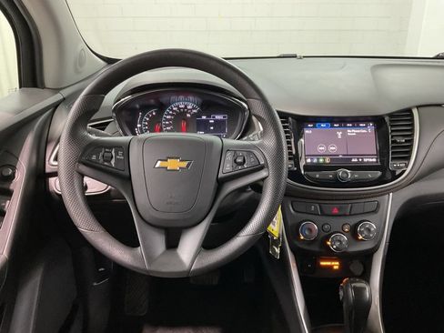 Used 2020 Chevrolet Trax LS w/ Tint and Cruise Package AWD/4WD image 8