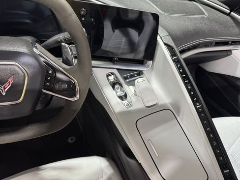 Used 2024 Chevrolet Corvette Stingray Preferred Cpe w/ 2LT image 6