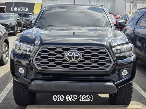 Used 2023 Toyota Tacoma TRD Off-Road AWD/4WD image 13