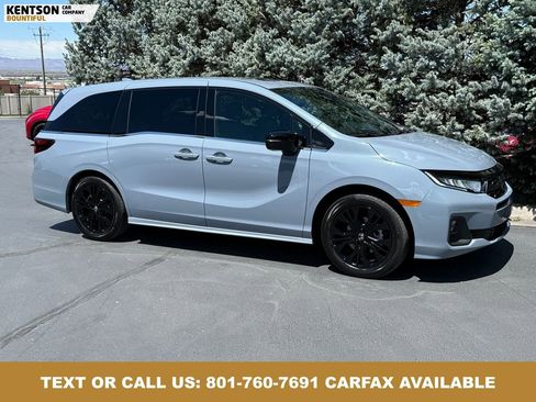 Used 2025 Honda Odyssey Sport-L image 11