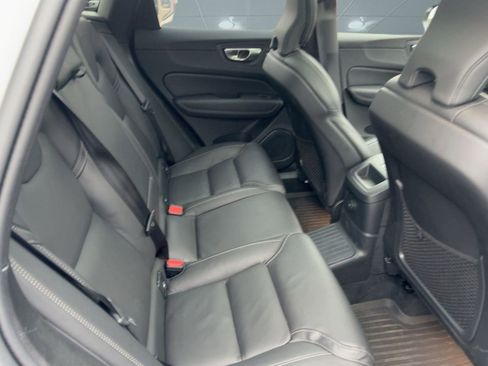 Certified 2025 Volvo XC60 T8 Ultra w/ Climate Package image 29