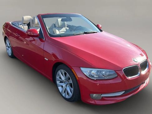 Used 2013 BMW 328i Convertible image 5