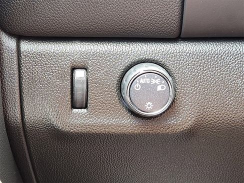 Used 2022 Chevrolet Colorado LT w/ Fleet Safety Package image 29