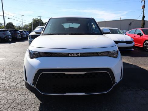 New 2025 Kia Soul S image 2