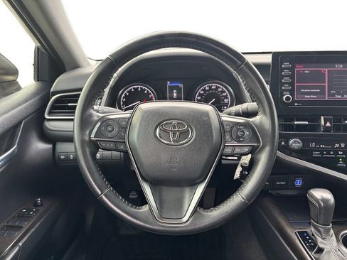 Used 2023 Toyota Camry SE image 18