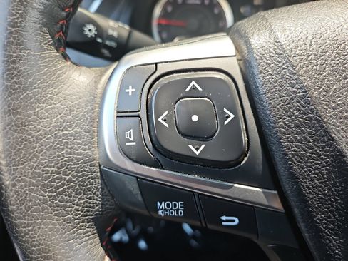 Used 2015 Toyota Camry SE FWD image 27