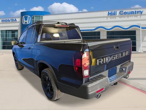 New 2026 Honda Ridgeline Black Edition image 3