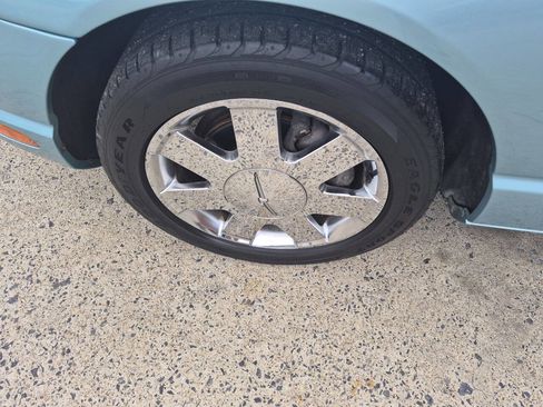 Used 2002 Ford Thunderbird RWD image 7