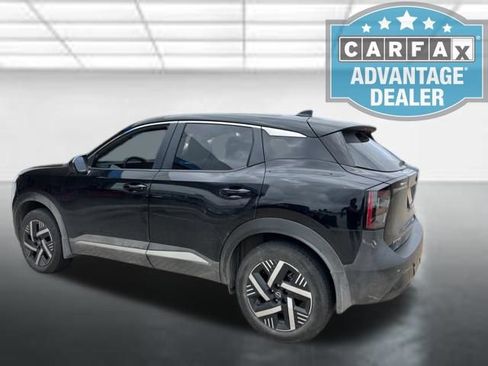 Used 2025 Nissan Kicks SV FWD image 4