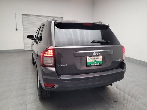 Used 2016 Jeep Compass Latitude image 6