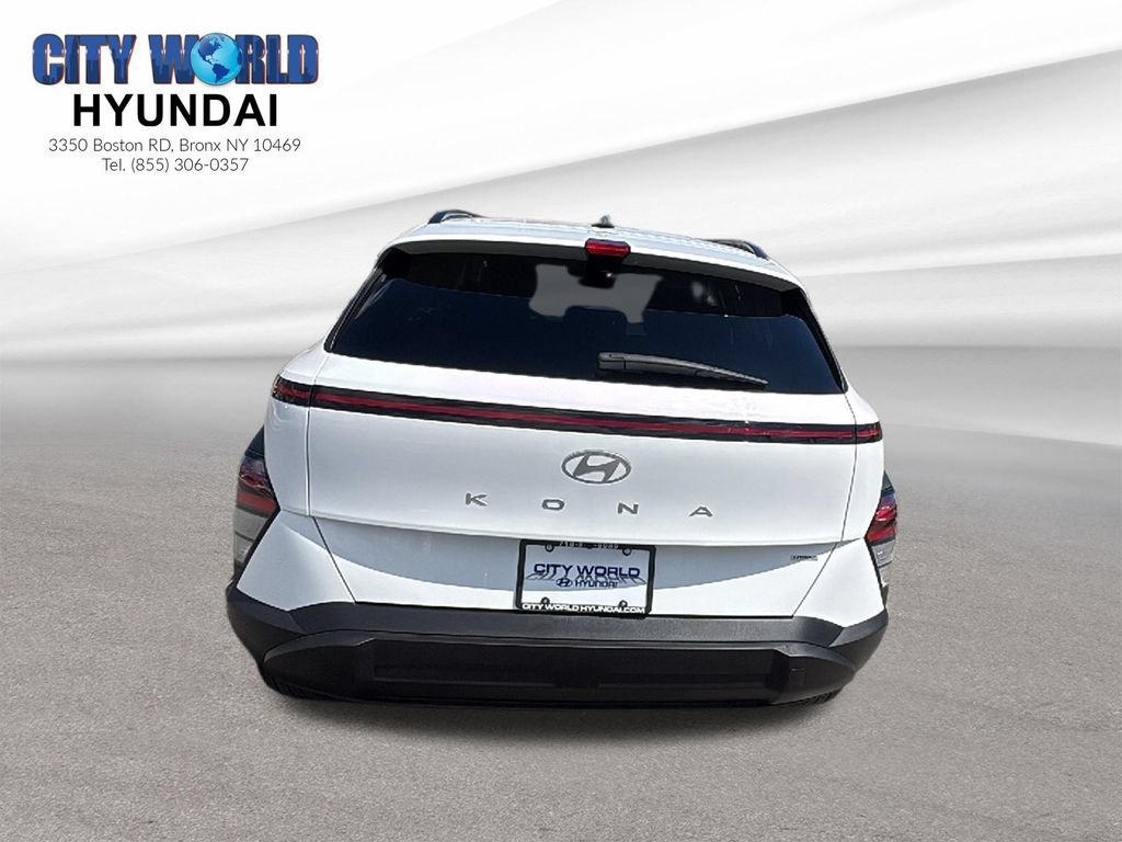 Used 2024 Hyundai Kona SEL AWD/4WD image 4