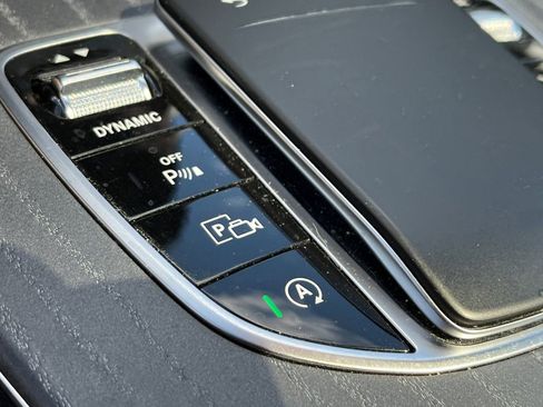 Used 2021 Mercedes-Benz E 350 4MATIC Sedan image 25