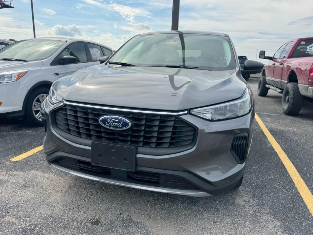 Used 2023 Ford Escape Active AWD/4WD image 5