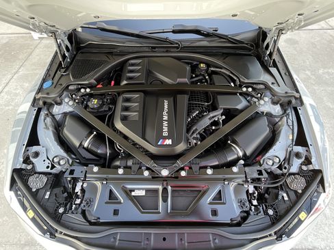 Used 2022 BMW M4 Competition w/ Executive Package RWD image 30