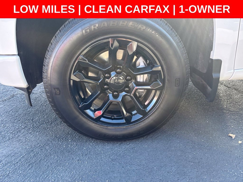 Used 2023 Chevrolet Silverado 1500 RST w/ Z71 Off-Road Package AWD/4WD image 35