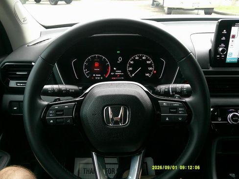 Used 2023 Honda Pilot Touring image 25