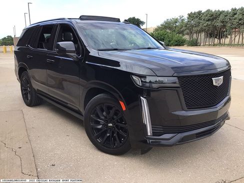 Used 2022 Cadillac Escalade Sport Platinum w/ LPO, ONYX Package AWD/4WD image 4