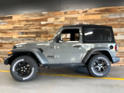 Used 2023 Jeep Wrangler Sport AWD/4WD image 15