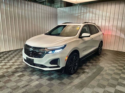 Used 2023 Chevrolet Equinox RS w/ RS Leather Package image 4