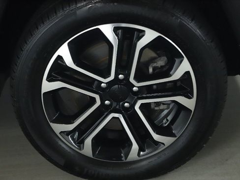 Used 2023 Jeep Compass Limited AWD/4WD image 10