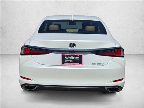 Used 2025 Lexus ES 350 image 7