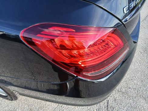 Used 2019 Mercedes-Benz C 300 4MATIC Sedan image 13