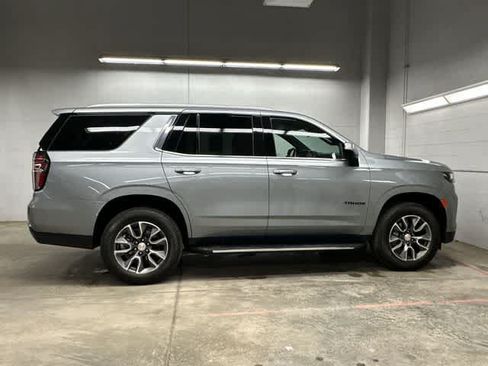Used 2023 Chevrolet Tahoe LT AWD/4WD image 3