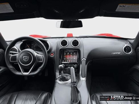 Used 2017 Dodge Viper GTS RWD image 8
