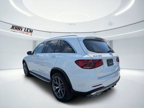 Used 2022 Mercedes-Benz GLC 300 4MATIC w/ AMG Line image 5