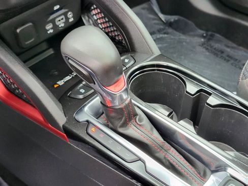 Used 2023 Chevrolet TrailBlazer RS w/ Sun and Liftgate Package image 25