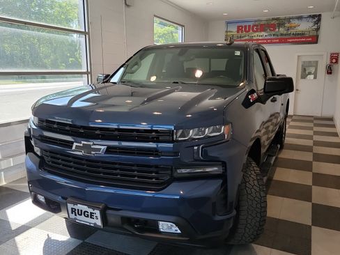 Used 2019 Chevrolet Silverado 1500 RST w/ All-Star Edition AWD/4WD image 2