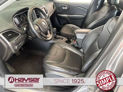 Used 2020 Jeep Cherokee Latitude Lux w/ Comfort/Convenience Group AWD/4WD image 8