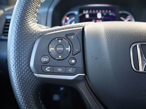 Certified 2025 Honda Passport EX-L image 11