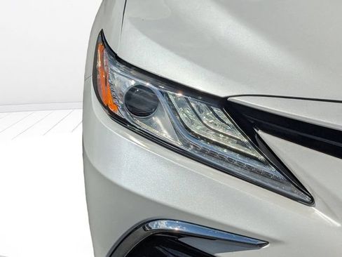 Used 2023 Toyota Camry XLE FWD image 9