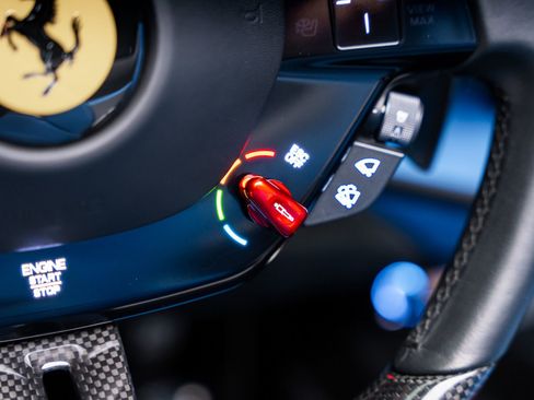 Used 2022 Ferrari SF90 Spider AWD/4WD image 68