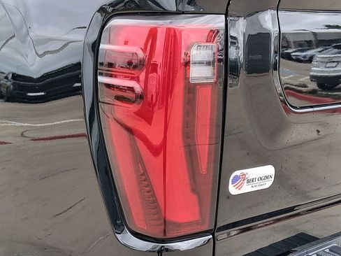 Used 2025 GMC Sierra 2500 Denali Ultimate AWD/4WD image 10