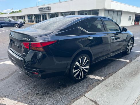 Used 2022 Nissan Altima 2.5 Platinum AWD/4WD image 5