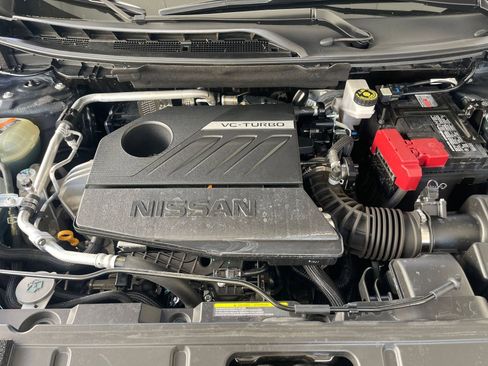 Used 2025 Nissan Rogue SV image 33
