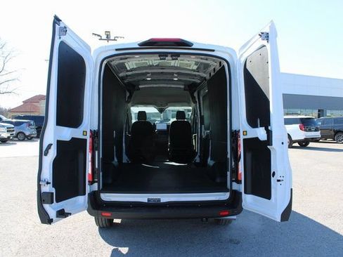 New 2026 Ford Transit 250 148 Medium Roof w/ Load Area Protection Package RWD image 6
