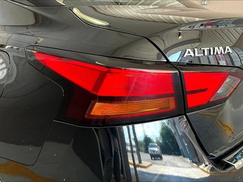 Used 2022 Nissan Altima 2.5 SL FWD image 22