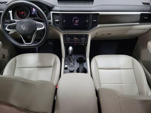 Used 2021 Volkswagen Atlas SE image 18