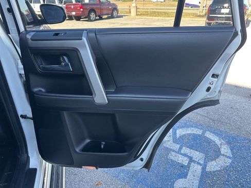 Used 2020 Toyota 4Runner Limited image 46