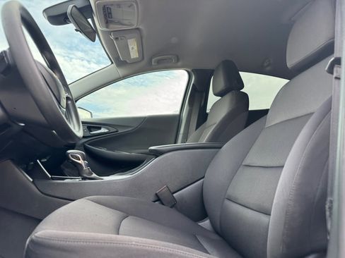 Used 2021 Chevrolet Malibu LS FWD image 16