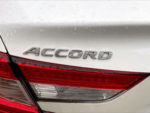 Used 2020 Honda Accord LX image 30
